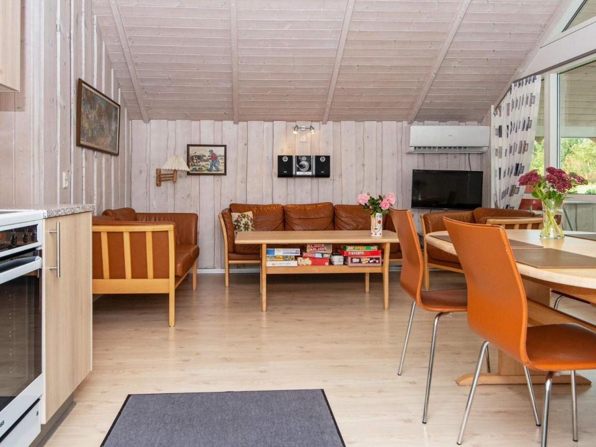 8 Person Holiday Home In Hovborg Exterior foto